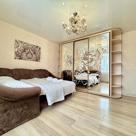 Apartpoltava Елегантна Квартира В Новобудові,Біля Каштанової Алеї, Центр Міста, Звітна Документація Luaran gambar
